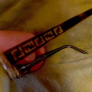 FENDI reading Frames